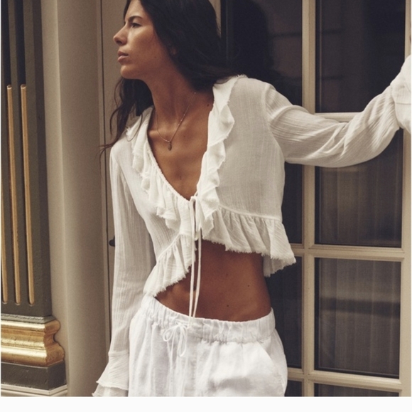 Zara Tops - Zara White Ruffle Tie-Front FlounceTop SZ.L NWT